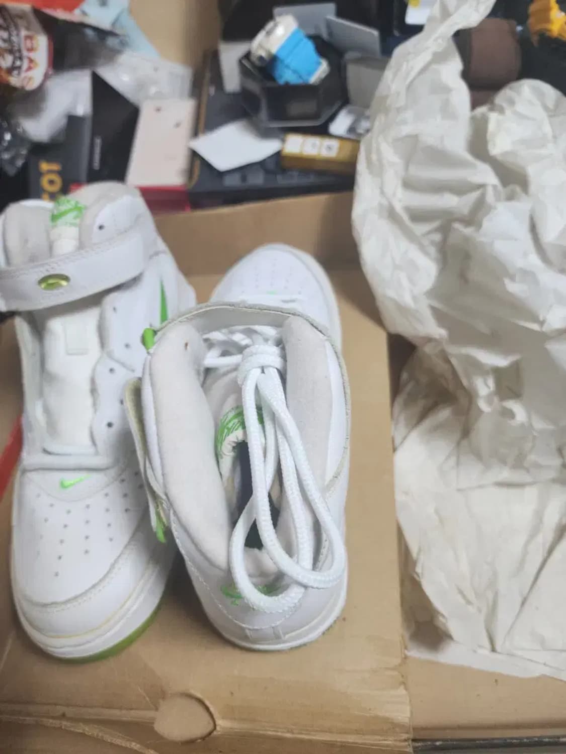 나이키 에어포스1  미드 cl 연두 뽈록이 신품 상품이미지8