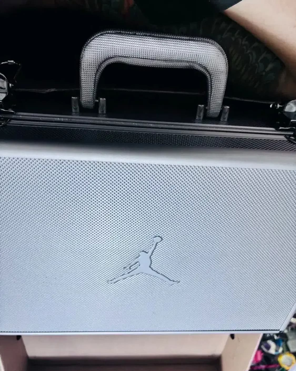 나이키 조던17 로우 철가방 박스 상품이미지2