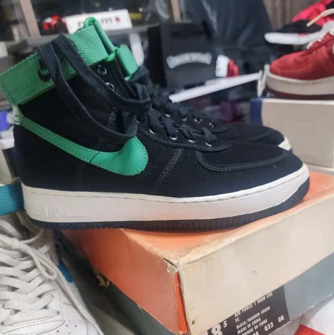 나이키 에어포스1 하이 cvs 검/초 신품 상품이미지3