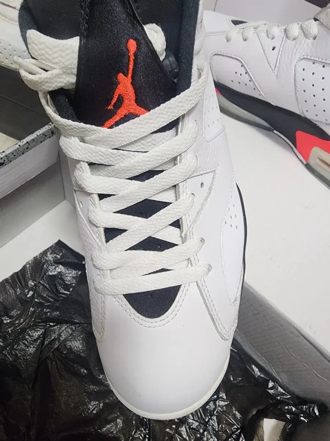 나이키 에어 조던 6 레트로 로우 상품이미지3