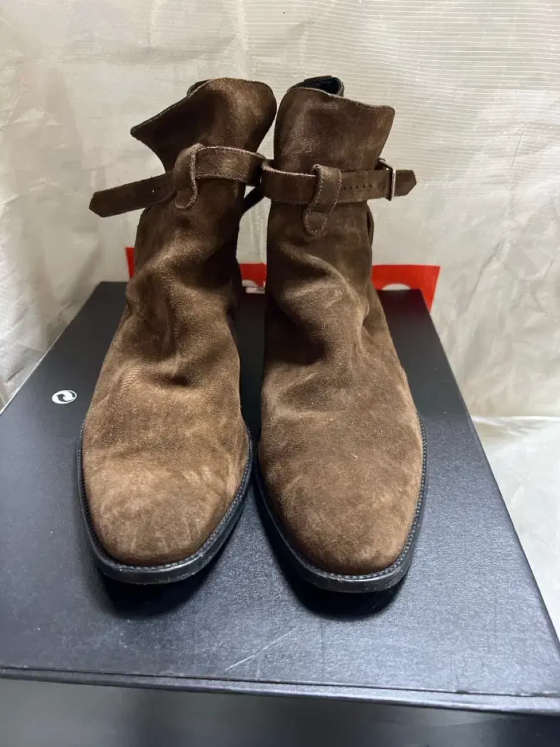 생로랑 와이어트 조드퍼 부츠 다크브라운 스웨이드 상품이미지8