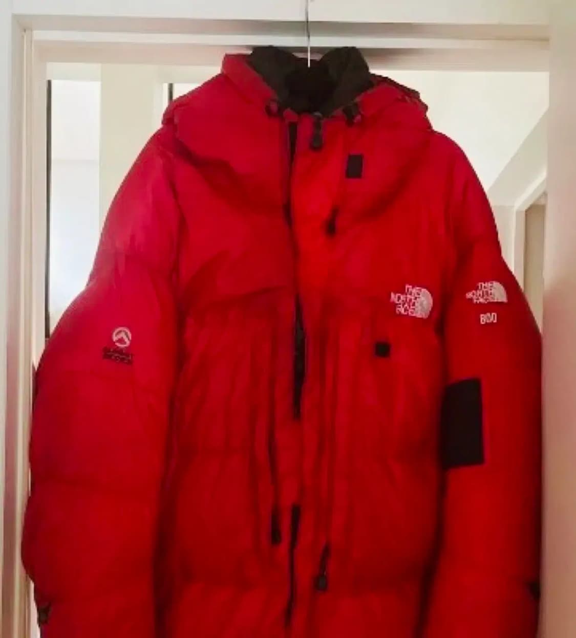 노스페이스 써밋 시리즈 800 발토르 xxl 빨/검 착용샷 상품이미지2