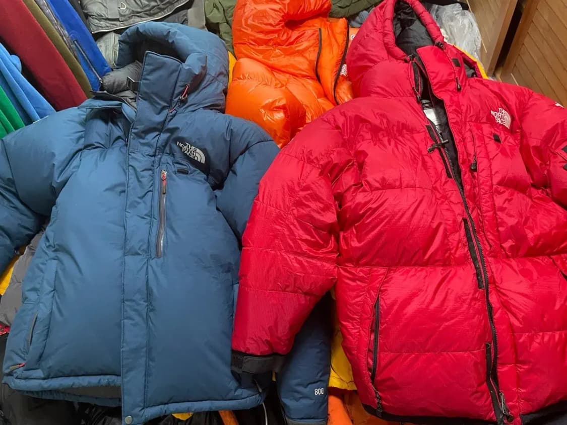 노스페이스 써밋 시리즈 800 발토르 xxl 빨/검 착용샷 상품이미지7