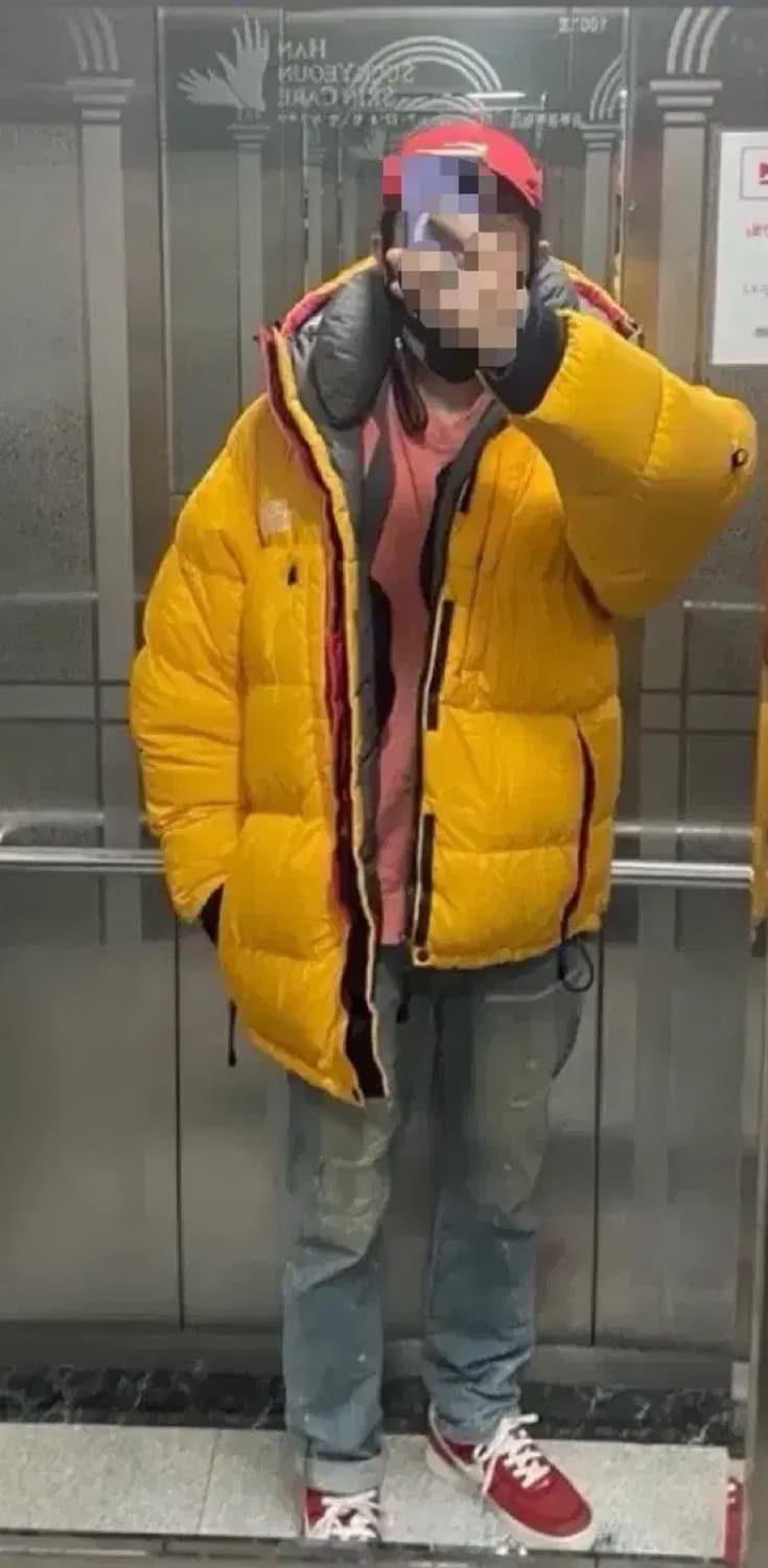 노스페이스 써밋 시리즈 800 발토르 xxl 빨/검 착용샷 상품이미지9