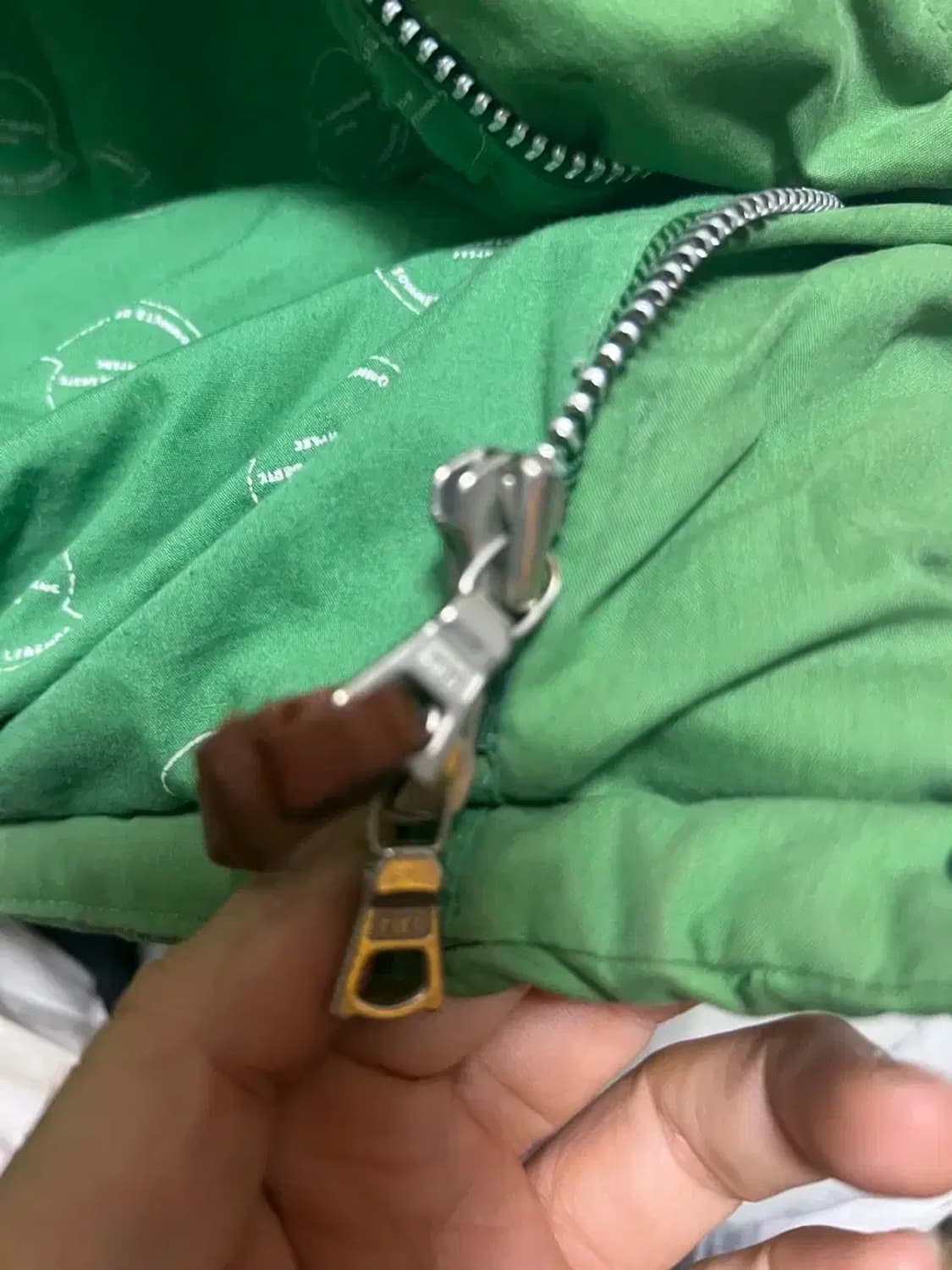 몽클레어 x 비즈빔 패딩 베스트 상품이미지5