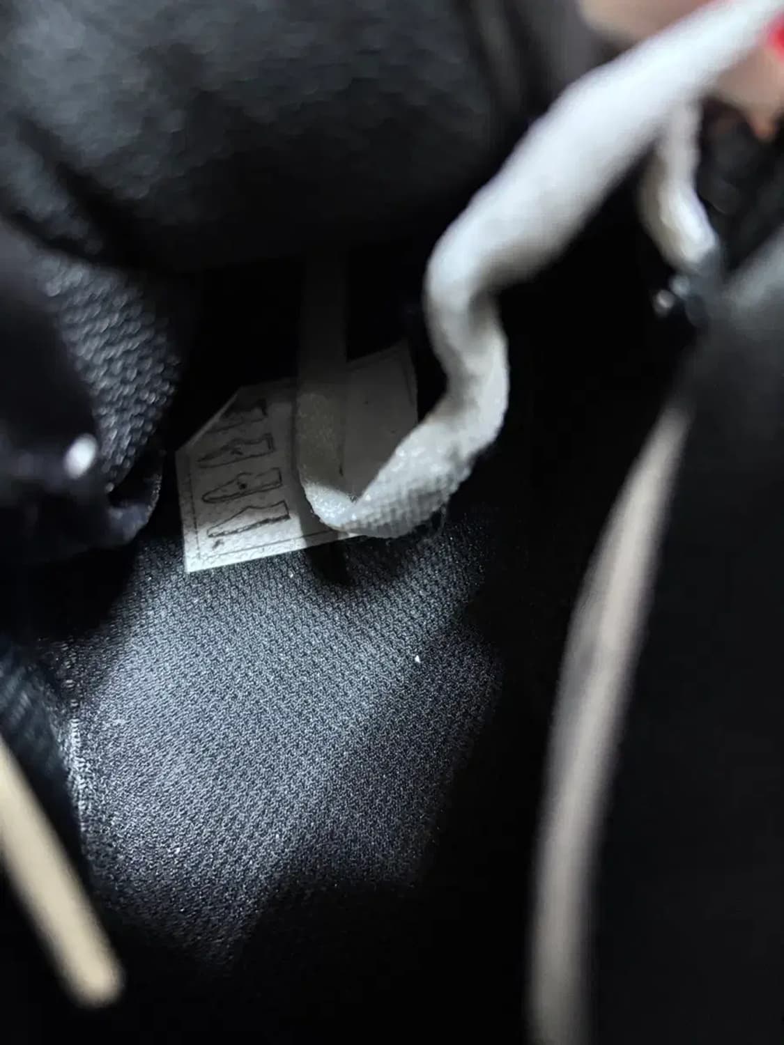 나이키 에어포스1 하이 레트로 2016 블랙/화이트 상품이미지4