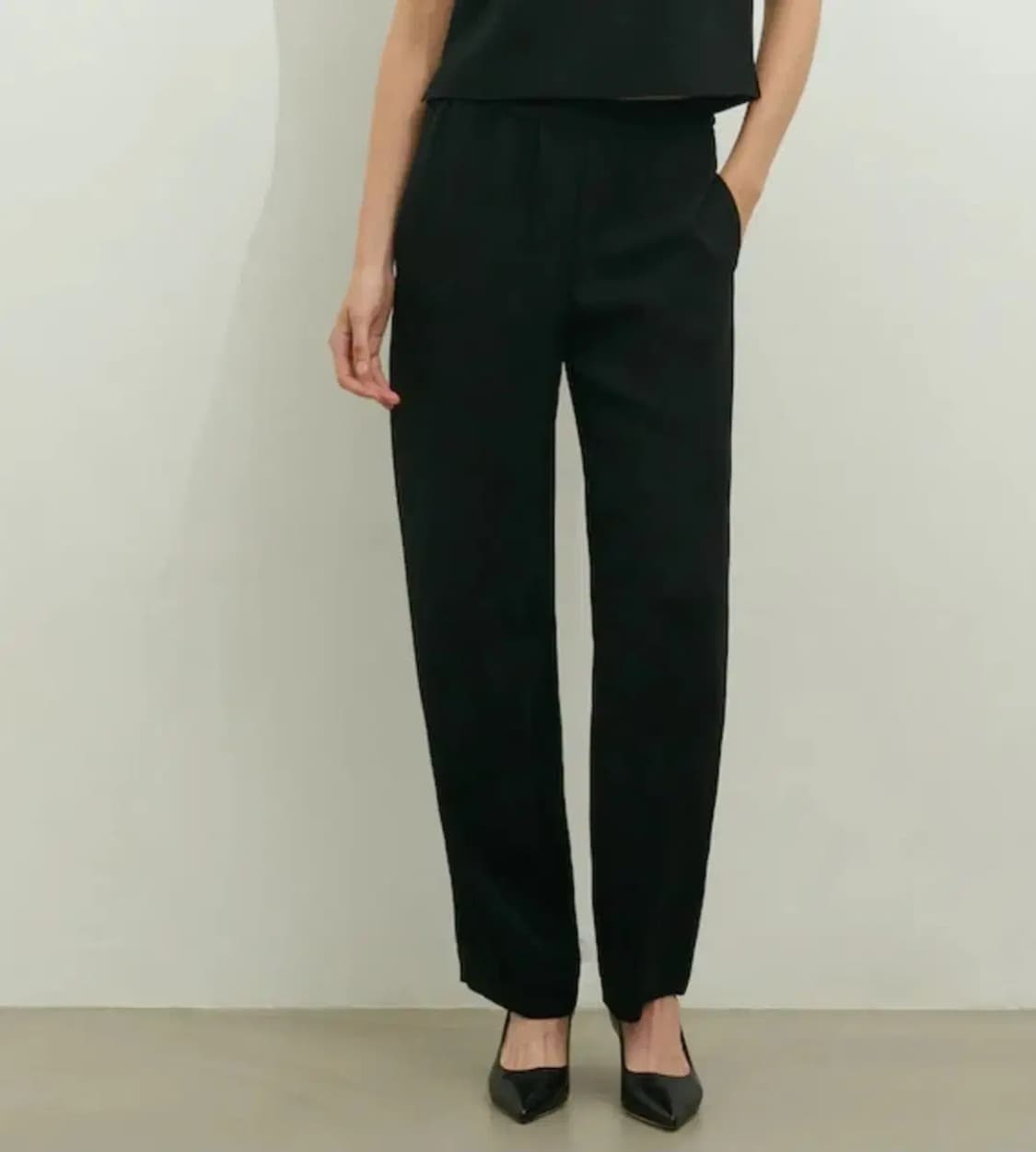 25 띠어리 Satin Crepe Relaxed Pull on pants 상품이미지6
