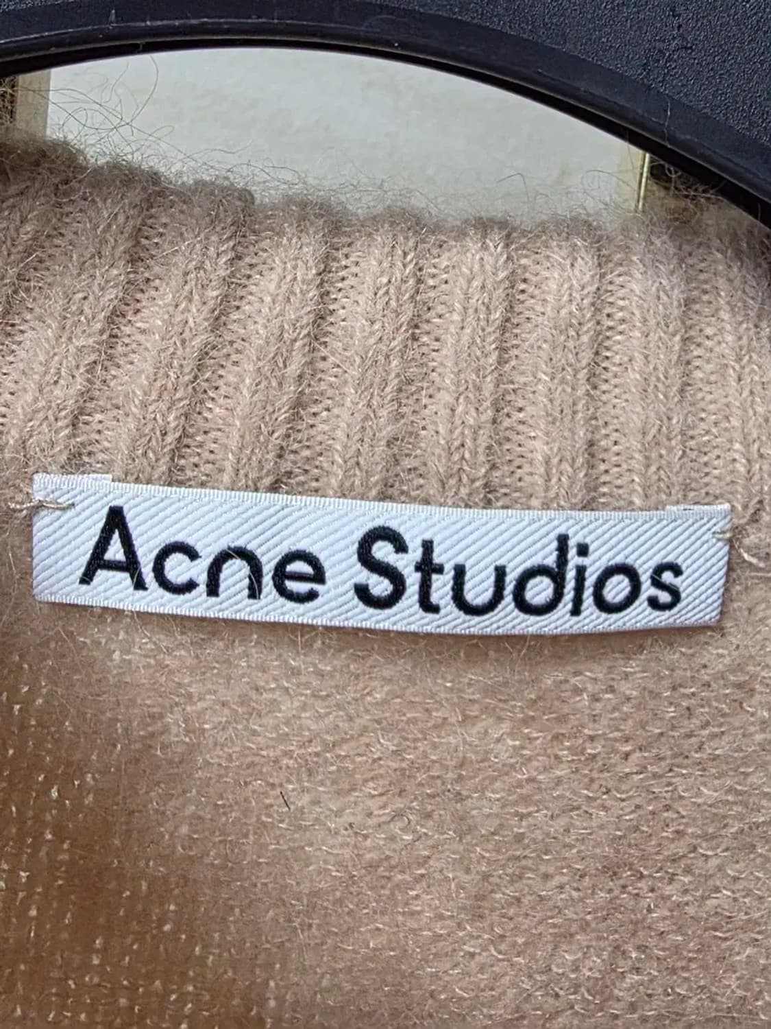 아크네 스튜디오 상품이미지2