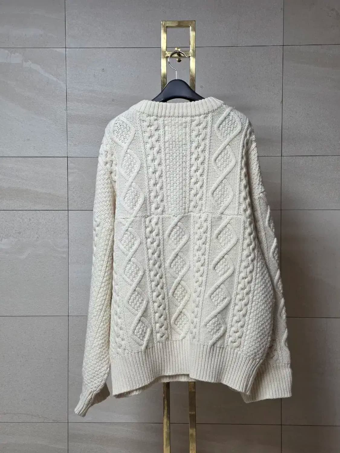 투바투 연준 착용 남녀공용 폴라앤로모 상품이미지6