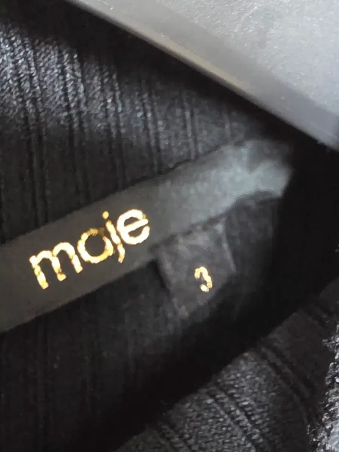 Maje 마쥬 백 버튼 골지 니트 탑 상품이미지2