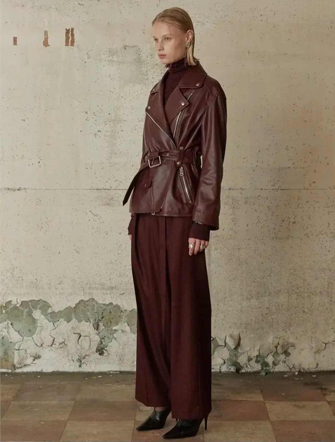 최지우 이주연 착용 musee 뮤제 램스킨 라이더 자켓 상품이미지3