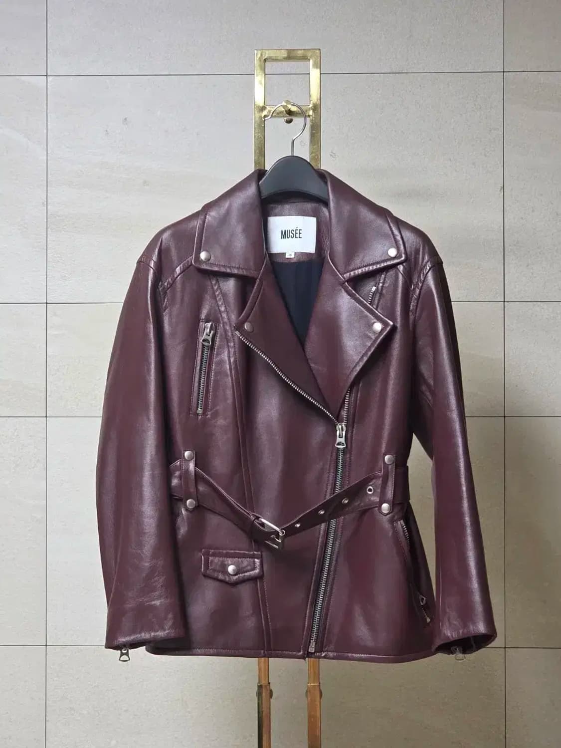 최지우 이주연 착용 musee 뮤제 램스킨 라이더 자켓 상품이미지5