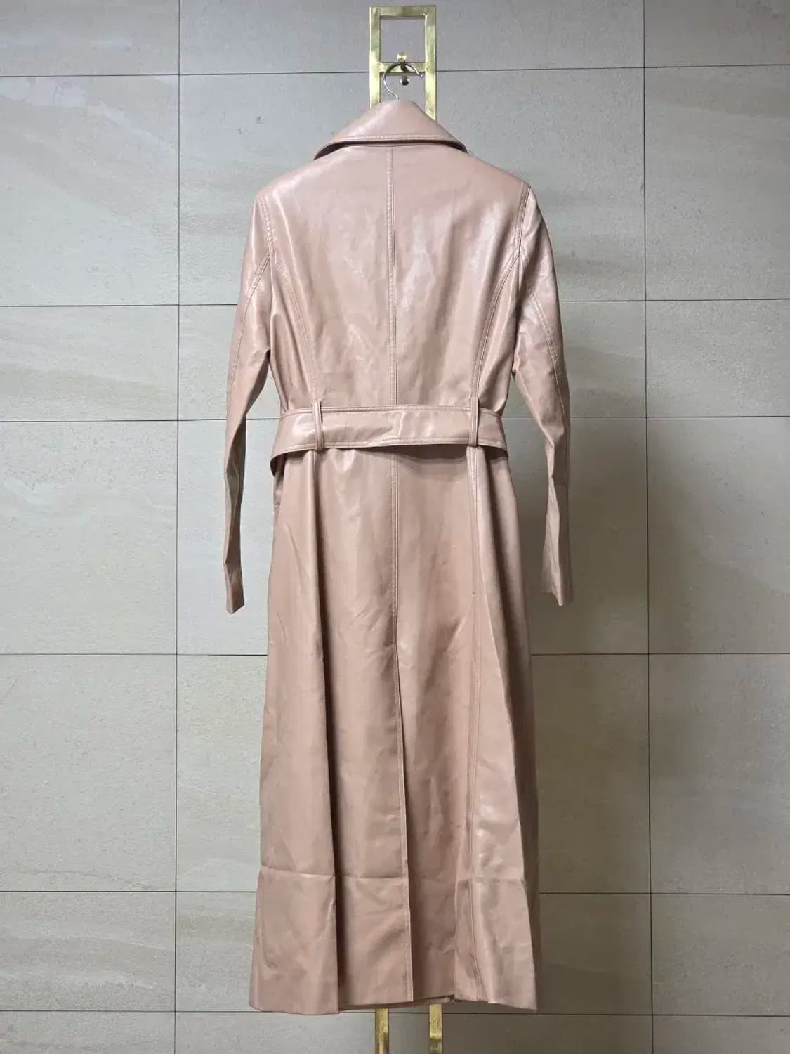 새제품 그레이스유 페이크 레더 롱 코트 상품이미지7