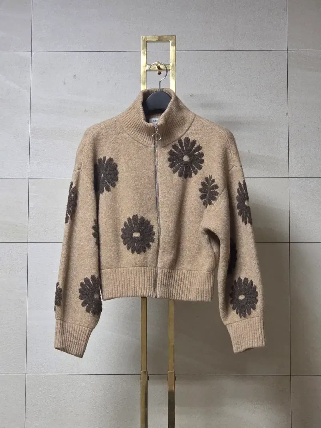 산드로 플라워 자수 울 블렌드 집업 니트 가디건 상품이미지3