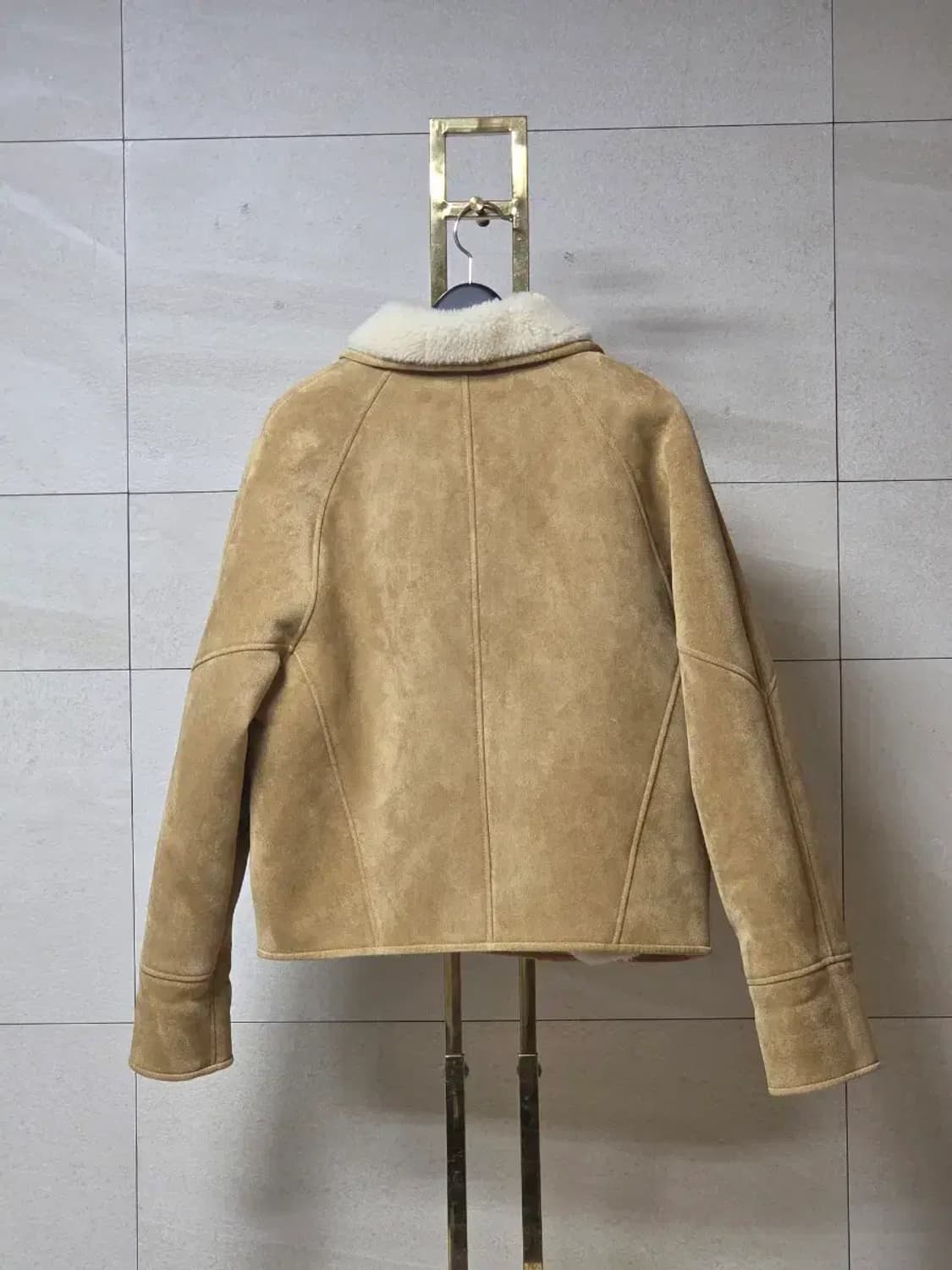 르(le) 시그니처 시어링 자켓 카멜 상품이미지5