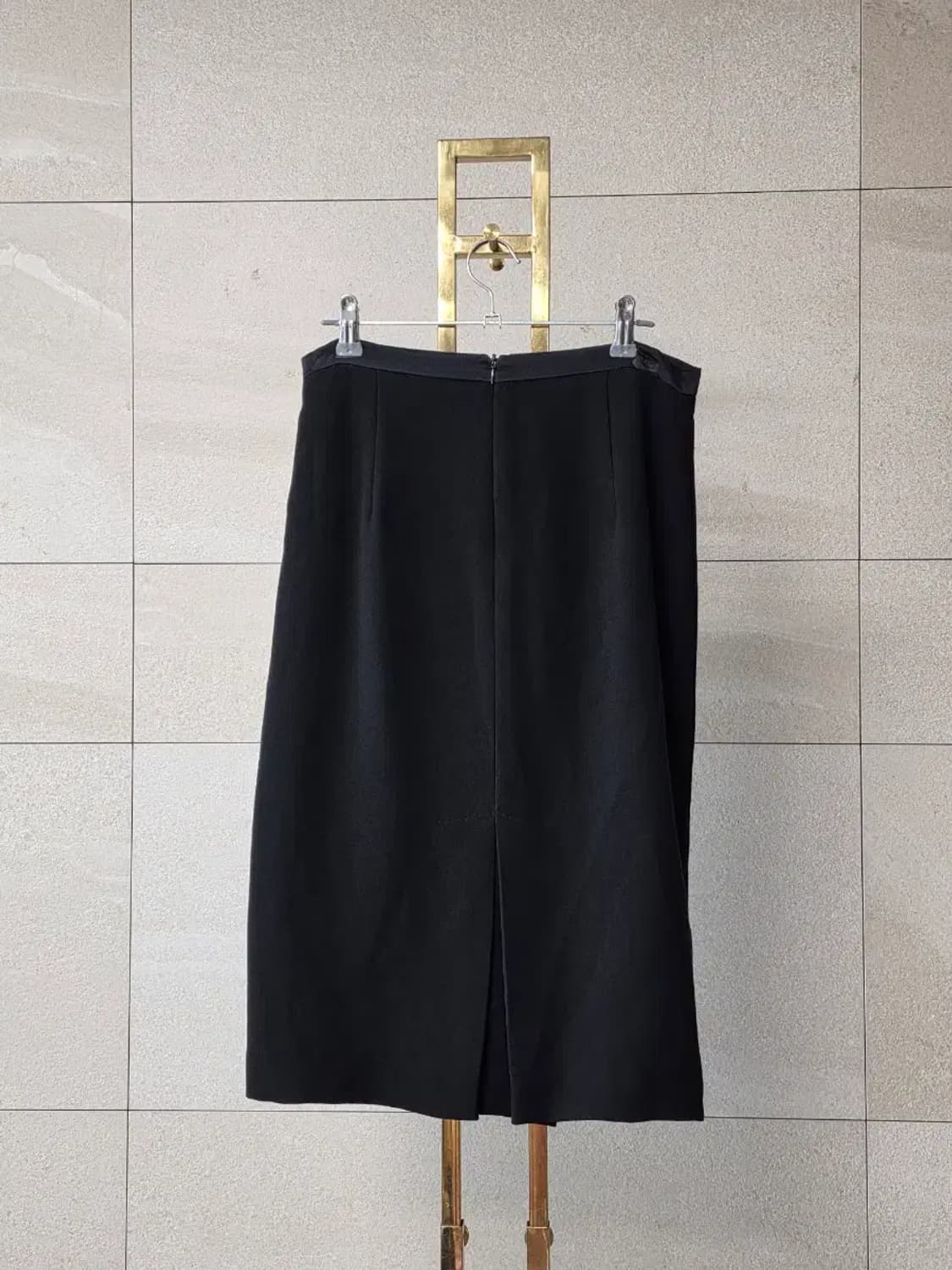 막스마라 이태리 메이드 H라인 미디 스커트 상품이미지3