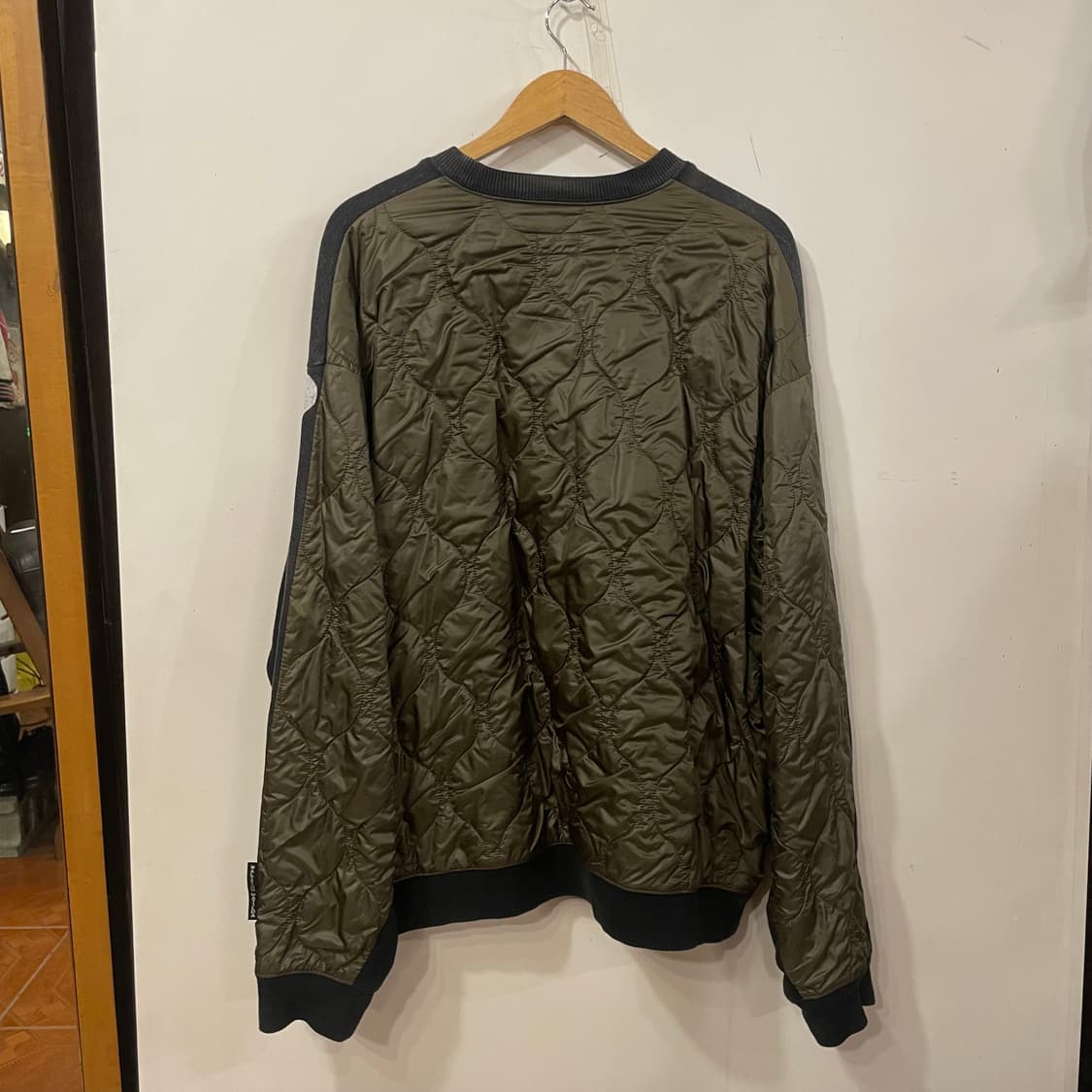 캐피탈 본 퀼팅 맨투맨 상품이미지6