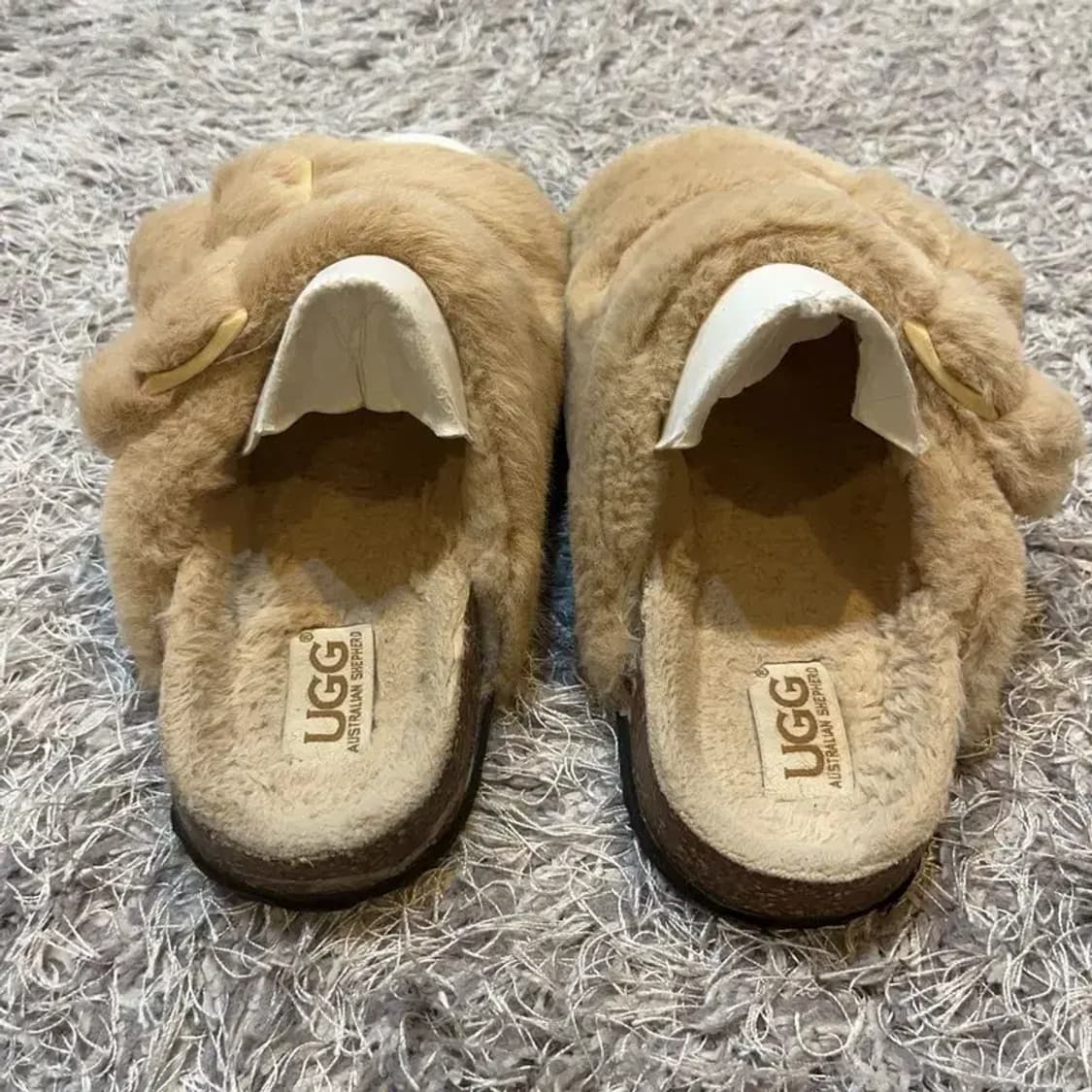 어그 UGG 퍼 털슬리퍼 235 G03392 상품이미지2