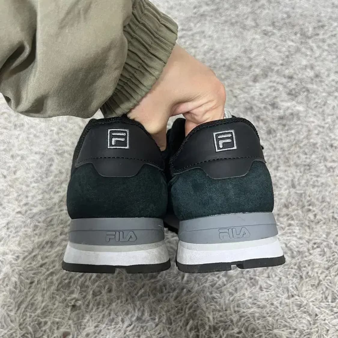 필라 데일리 블랙 스니커즈 운동화 250 G04608 상품이미지2