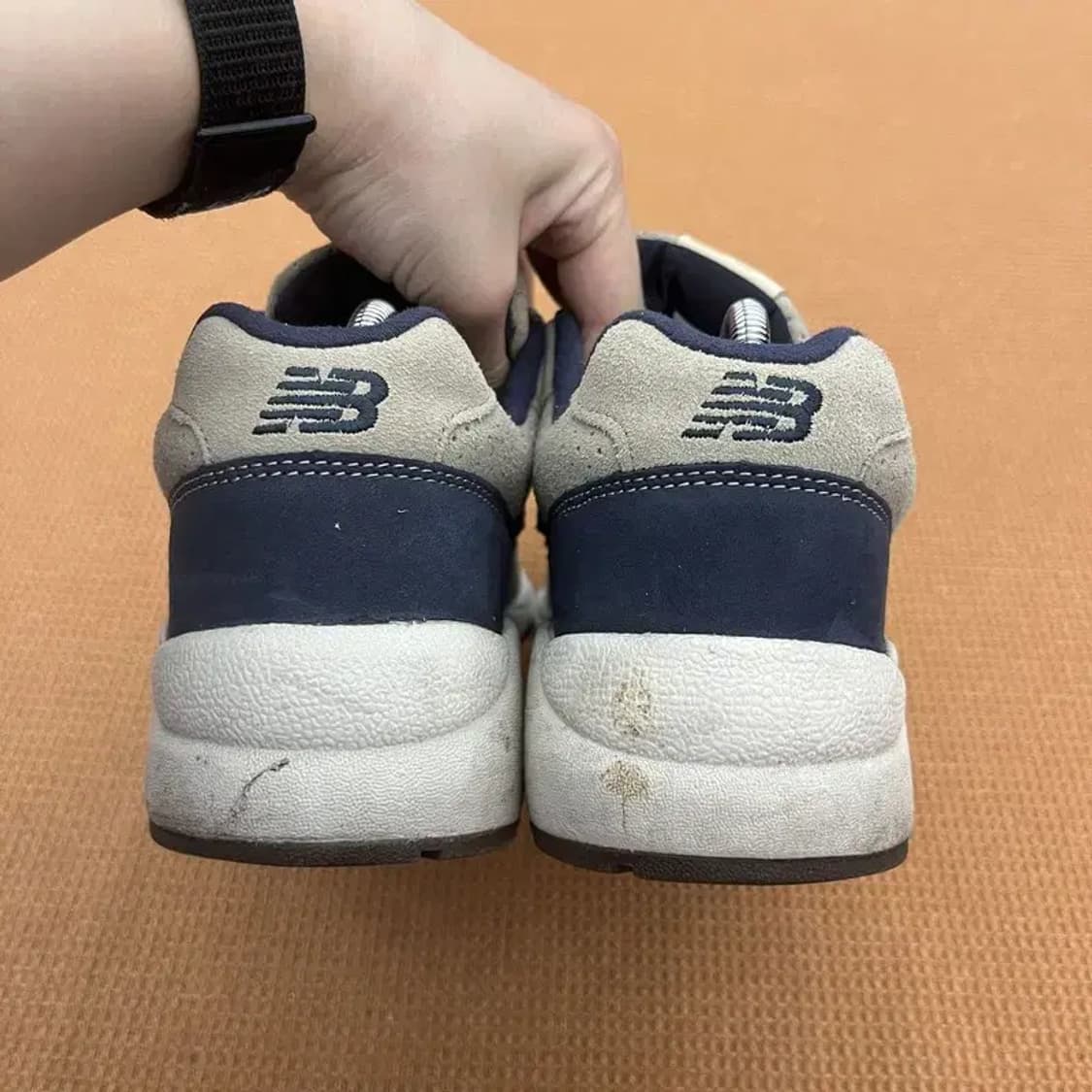 뉴발란스 580 스니커즈 운동화 250 G04767 상품이미지2