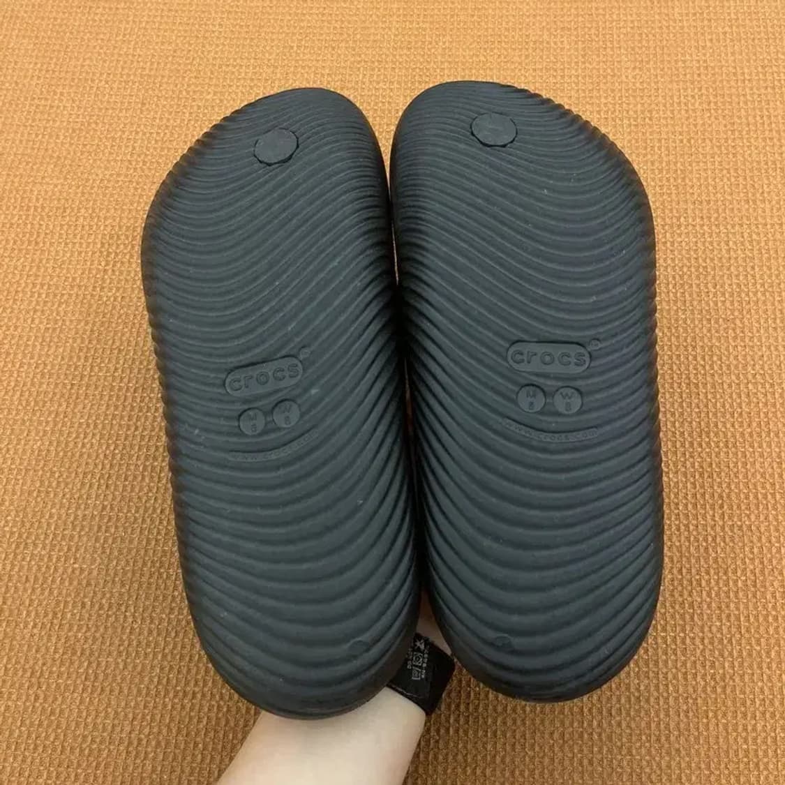 크록스 블랙 쪼리 슬리퍼 W3 G04906 상품이미지4