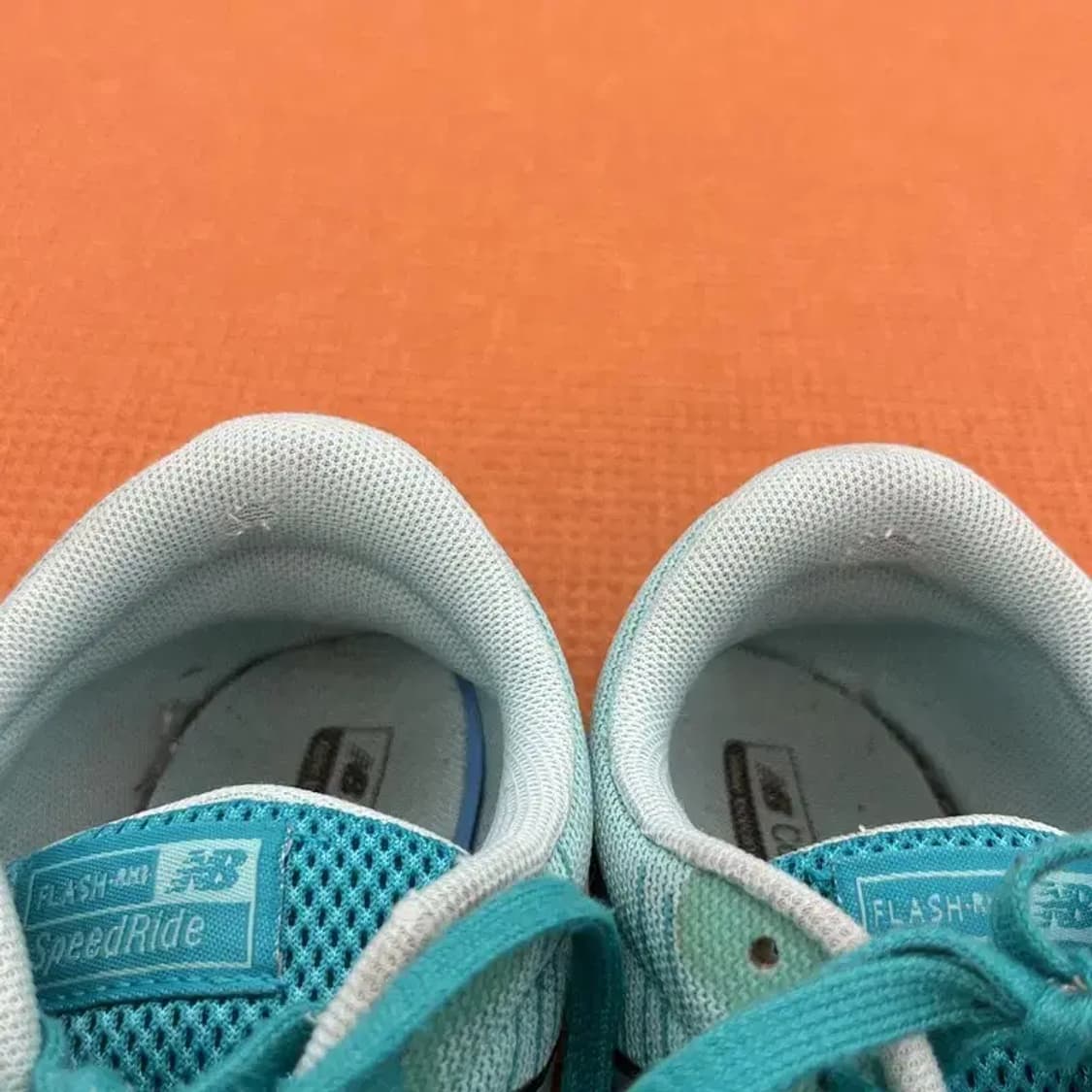 뉴발란스 블루 런닝화 운동화 240 G04919 상품이미지7