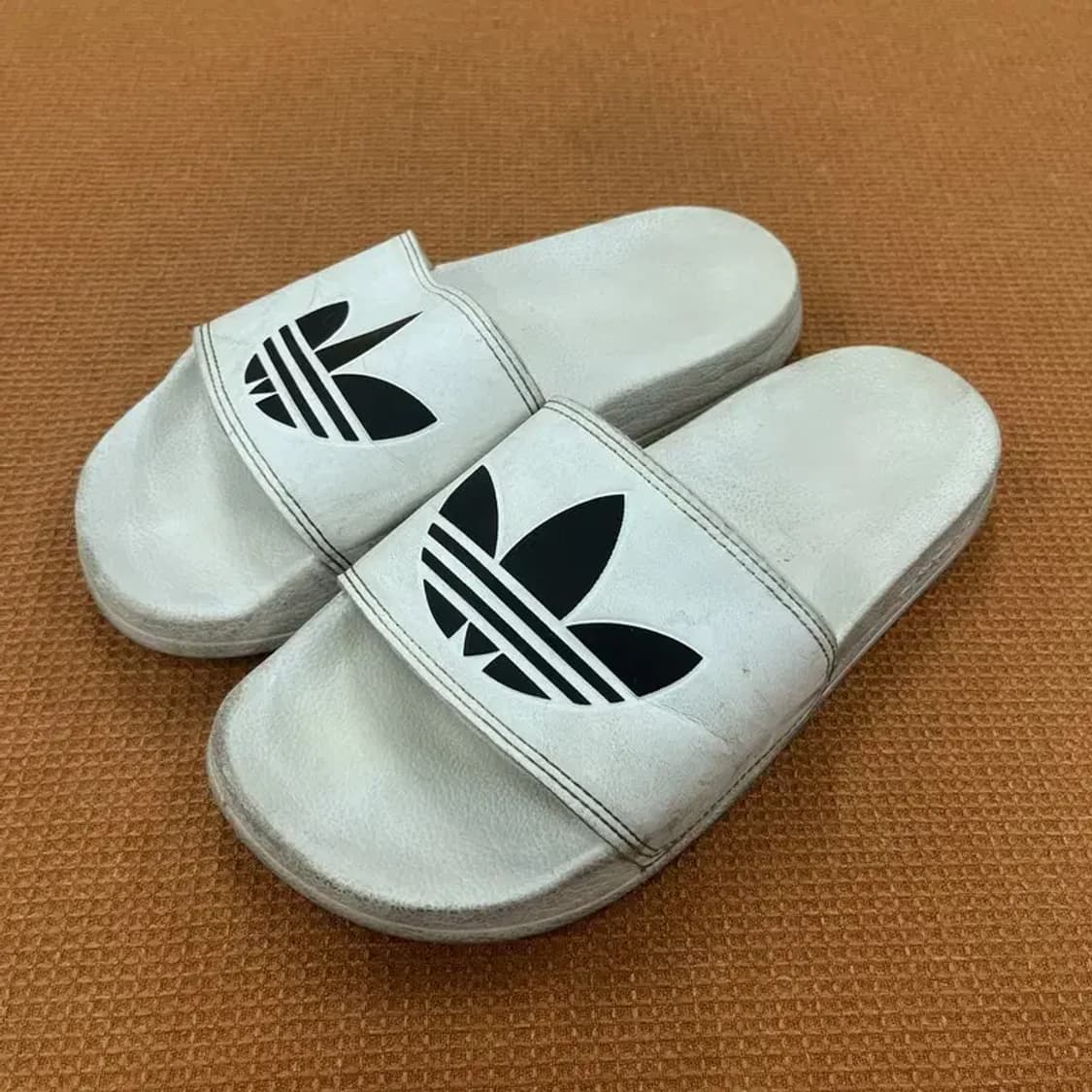 아디다스 아딜렛 라이트 슬리퍼 255 G05086 상품이미지1