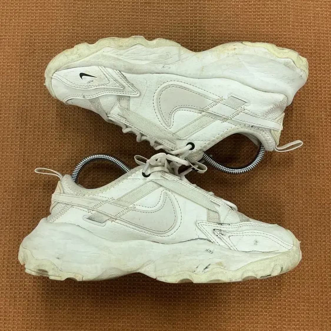 나이키 TC 7900 스니커즈 운동화 240 G05276 상품이미지3