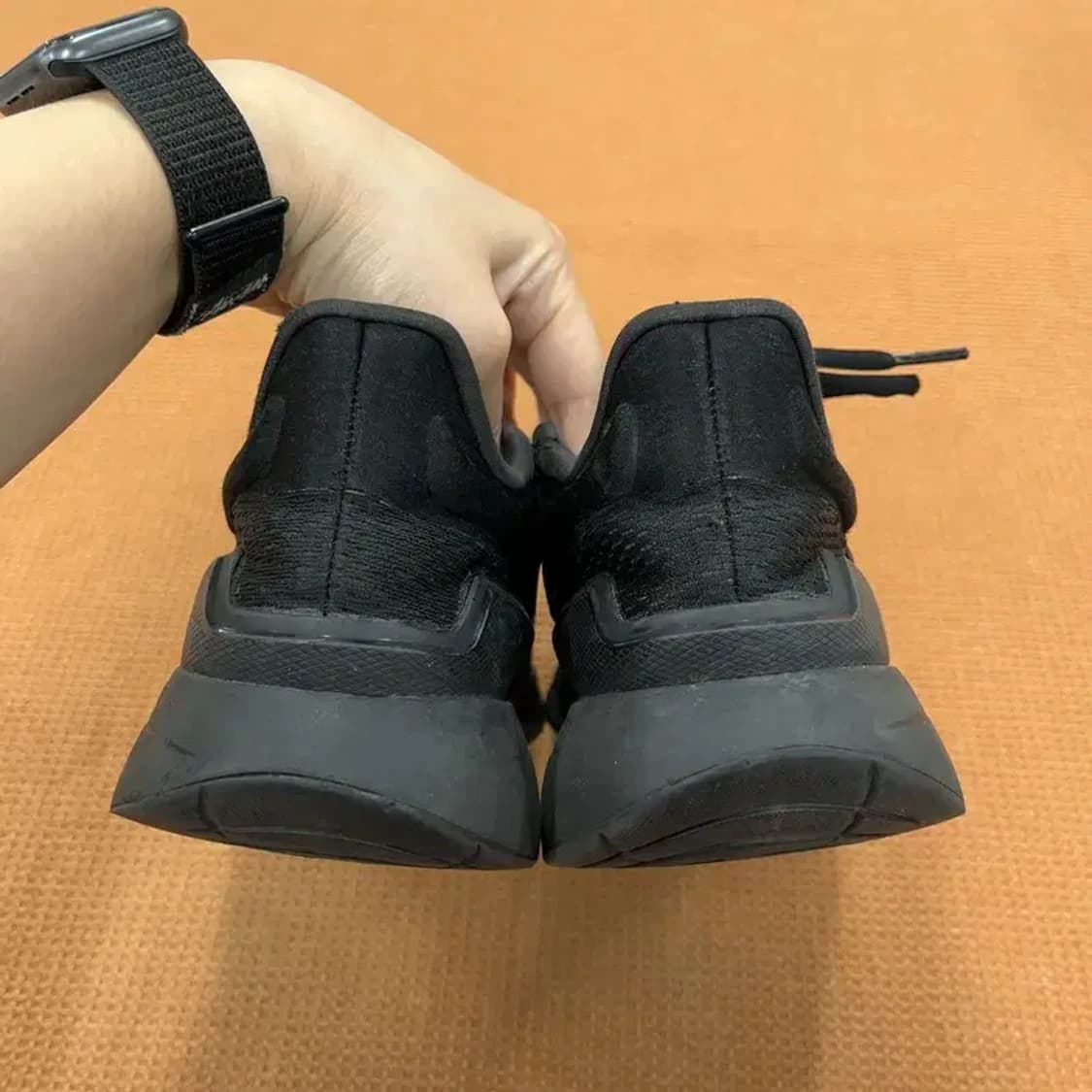 아디다스 블랙 트레이닝 런닝화 운동화 G05257 상품이미지2