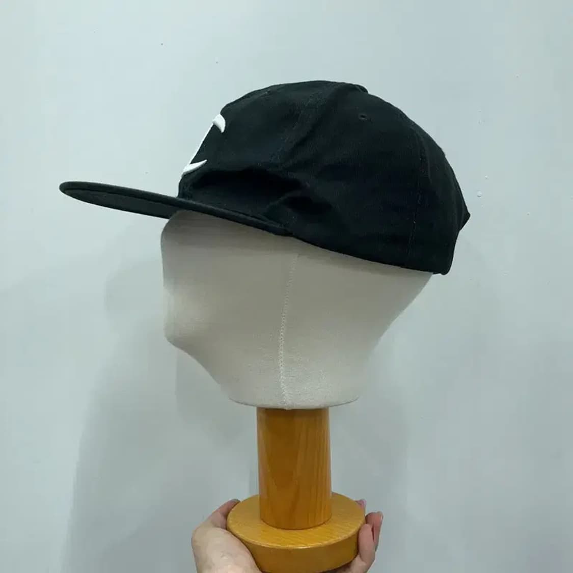 챔피온 자수 빅로고 블랙 스냅백 G05269 상품이미지2