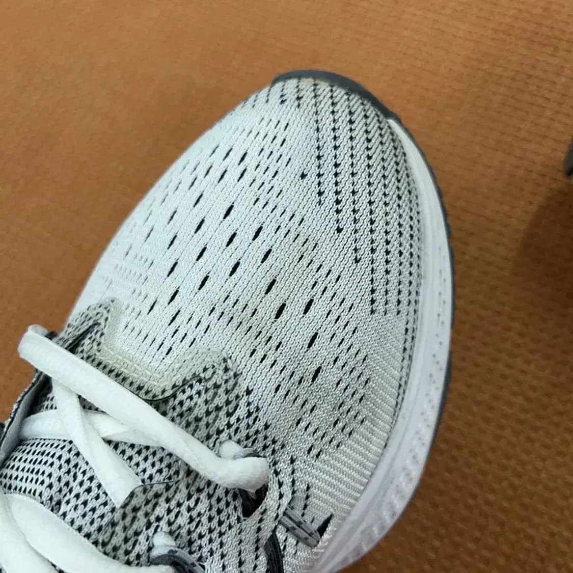 나이키 줌 보메로 10 런닝화 운동화 신발 235 G05386 상품이미지6