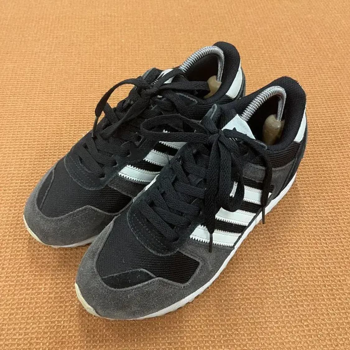 아디다스 ZX 700 스니커즈 운동화 235 G05612 상품이미지1