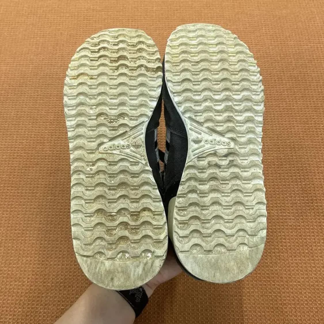 아디다스 ZX 700 스니커즈 운동화 235 G05612 상품이미지4