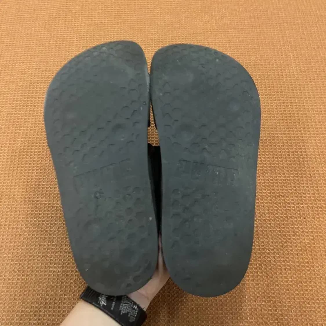 푸마 블랙 여자 샌들 슬리퍼 여름 신발 240 G05720 상품이미지4