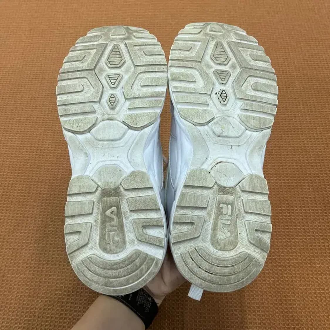 필라 FILA 화이트 어글리슈즈 운동화 여자 신발 240 G05752 상품이미지4