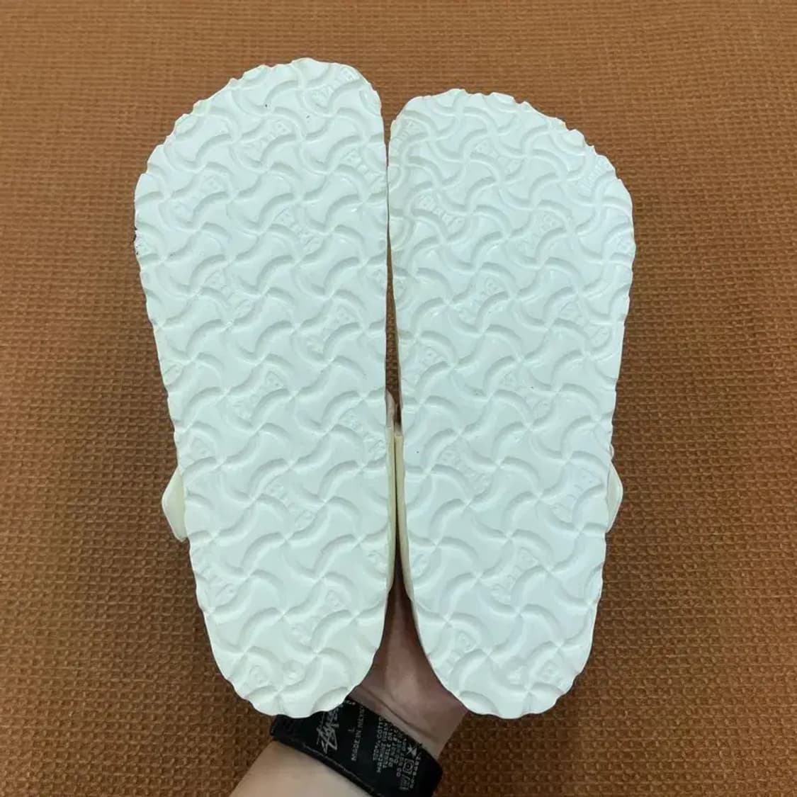 버켄스탁 지제 화이트 슬리퍼 샌들 230 G05786 상품이미지4