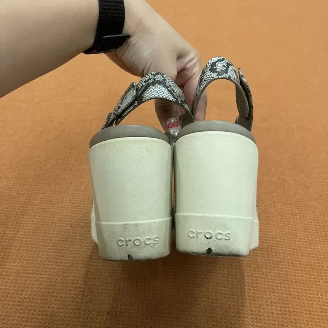 크록스 브루클린 하이 웨지 샌들 W8 G05847 상품이미지2