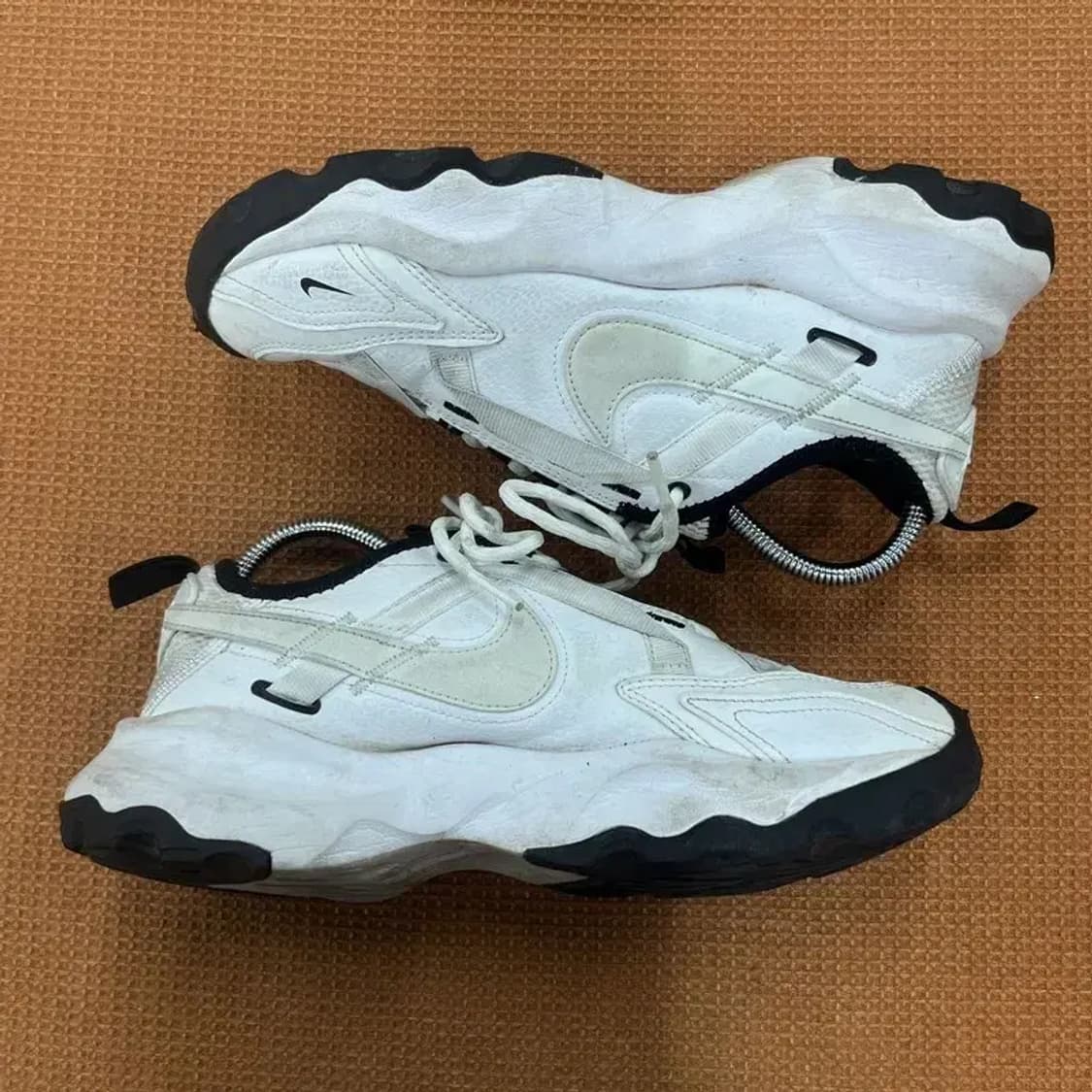 나이키 TC7900 스니커즈 운동화 245 G06102 상품이미지3