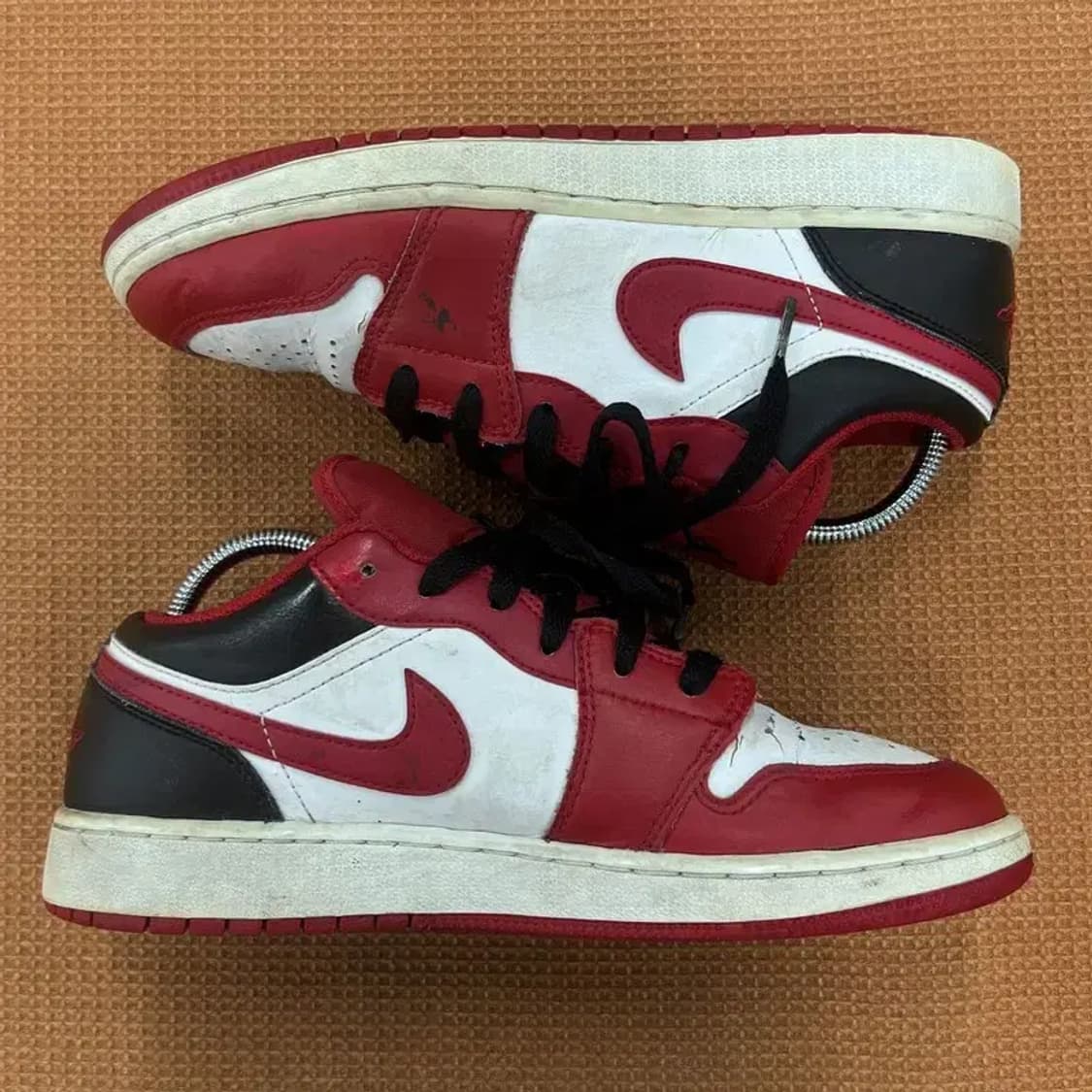 나이키 조던 1 로우 GS 스니커즈 운동화 245 G06211 상품이미지3