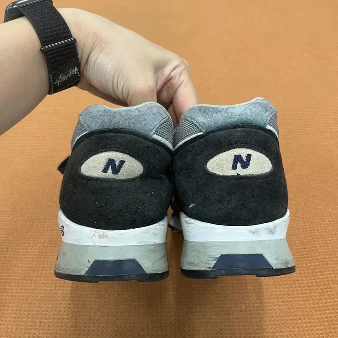 뉴발란스 9915 스니커즈 운동화 EU44 G06385 상품이미지2