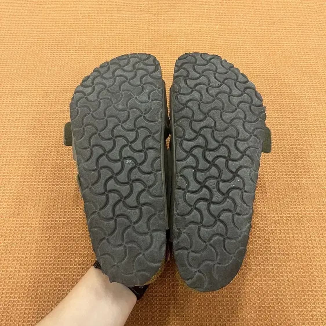 버켄스탁 아리조나 슬리퍼 260 G06478 상품이미지4