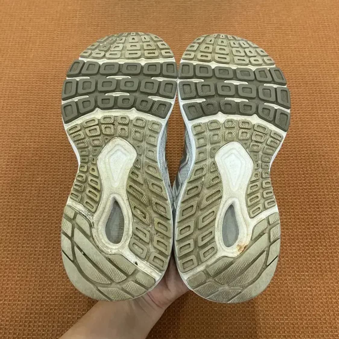 뉴발란스 565 스니커즈 운동화 235 G06701 상품이미지4