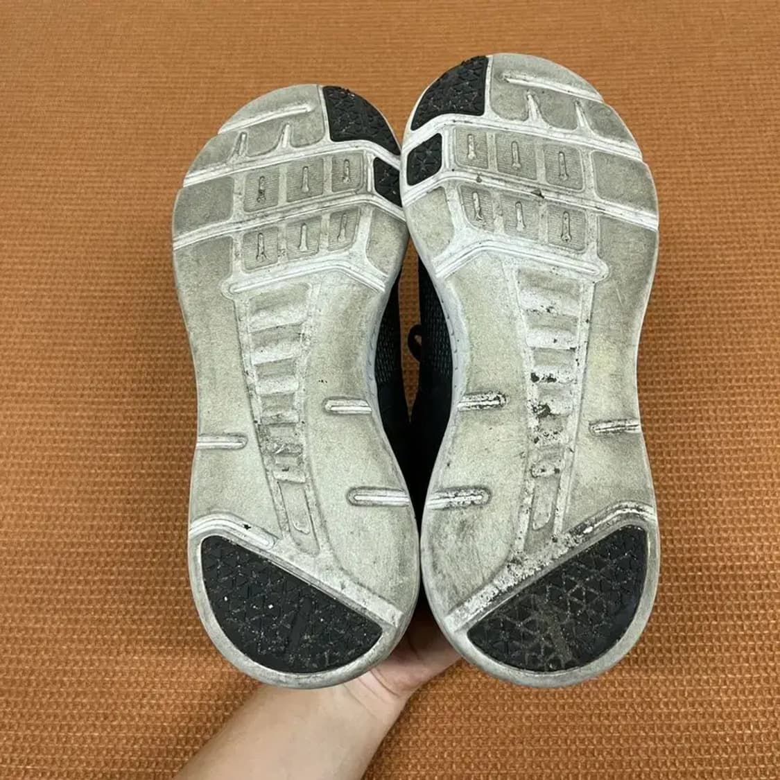 데상트 아이언토크 트레이닝화 운동화 240 G06800 상품이미지4