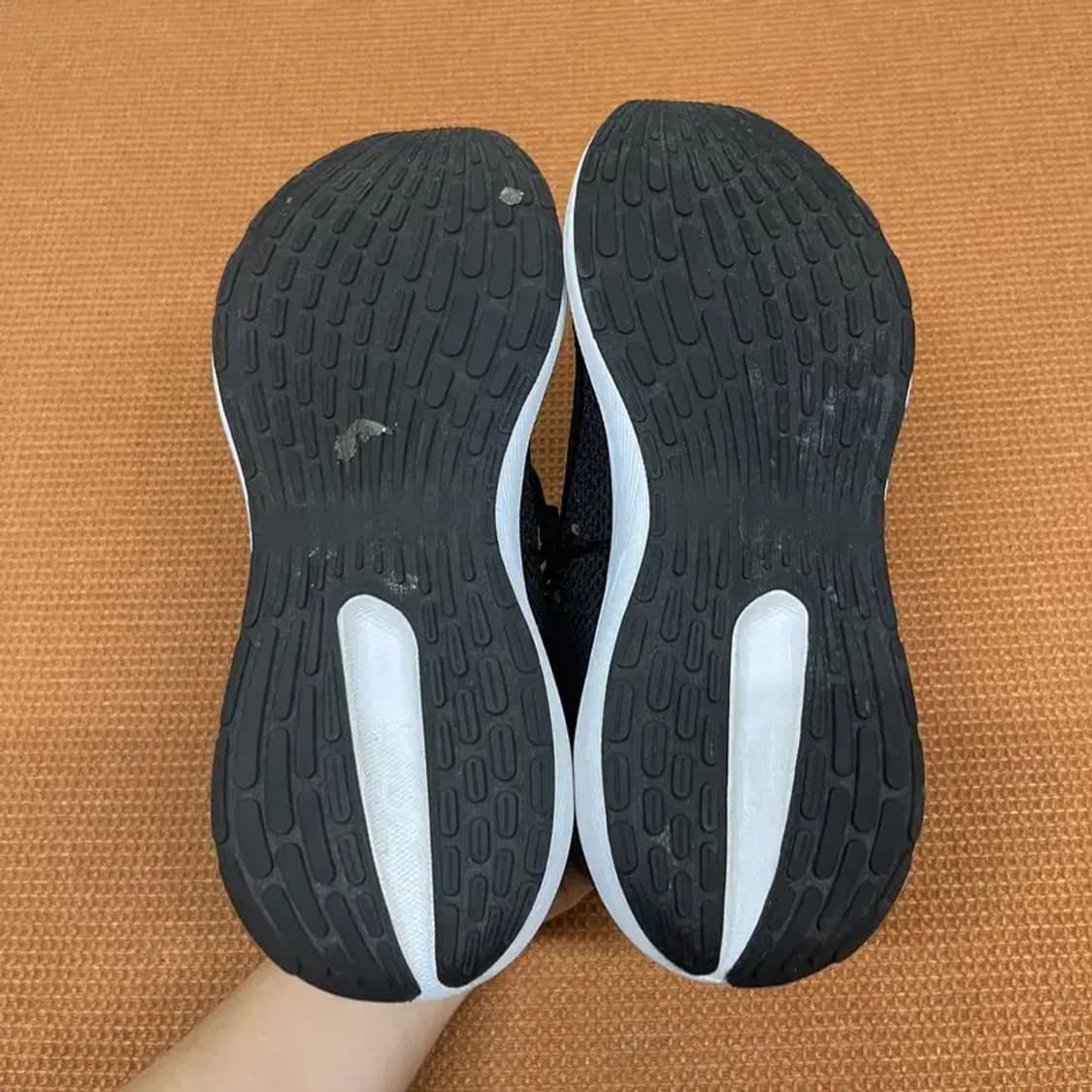 아디다스 리스폰스 러너 런닝화 운동화 240 G06877 상품이미지4