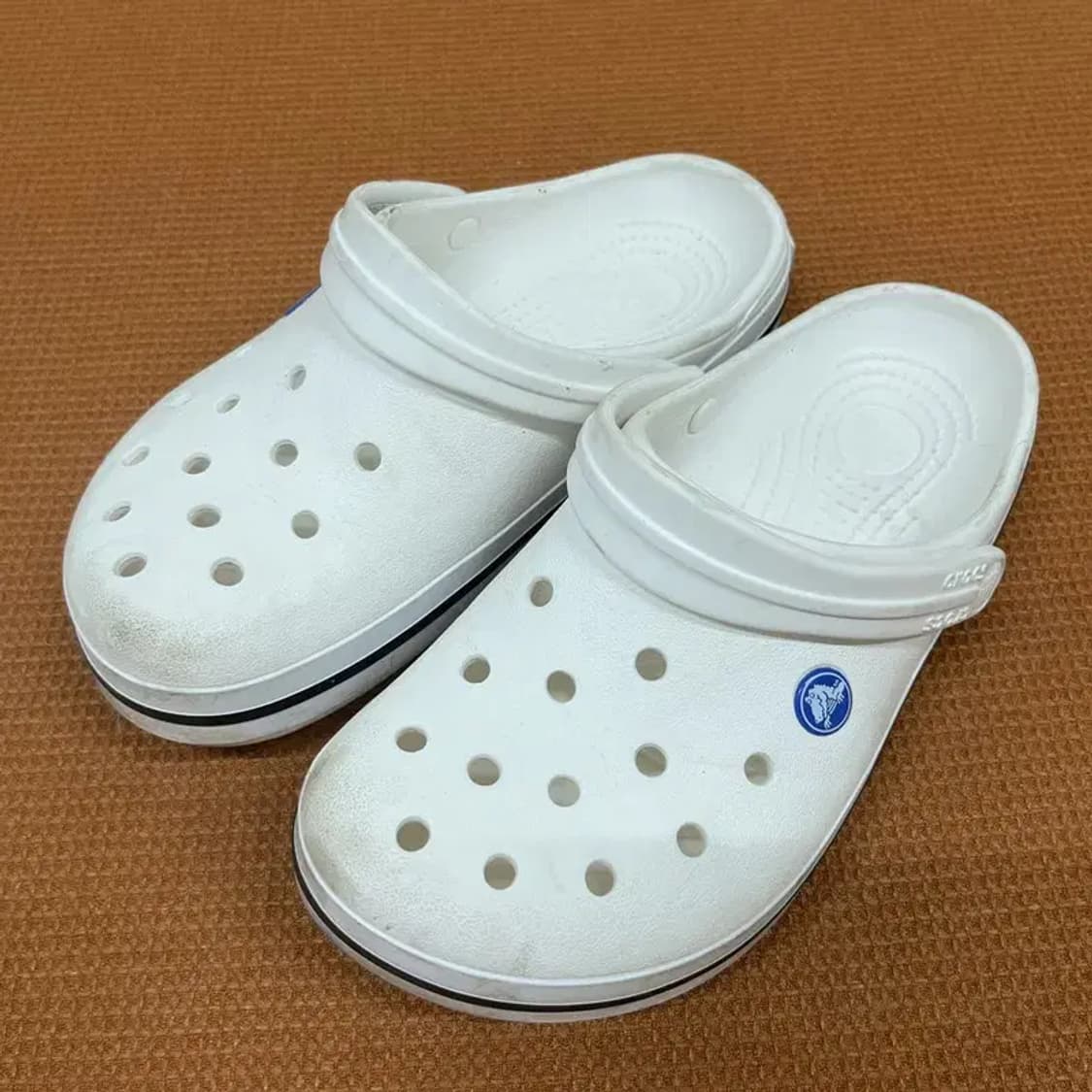 크록스 크록밴드 샌들 W8 G06911 상품이미지1