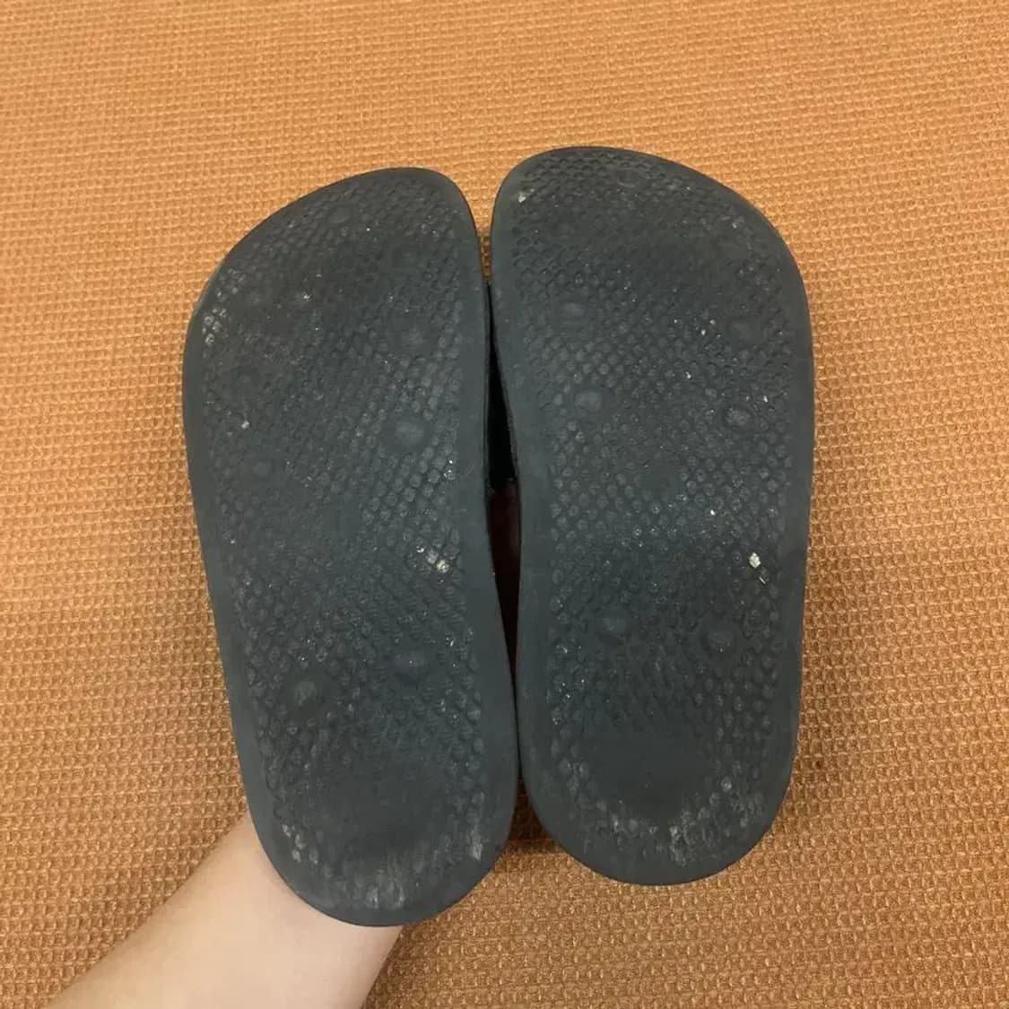 아디다스 불꽃로고 슬라이드 슬리퍼 245 G07065 상품이미지4