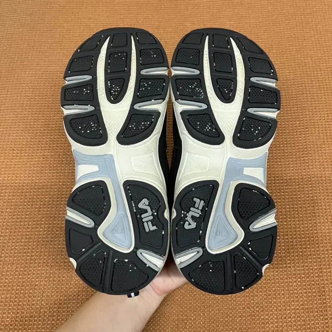 필라 레인저 라이트 스니커즈 운동화 240 G07307 상품이미지4