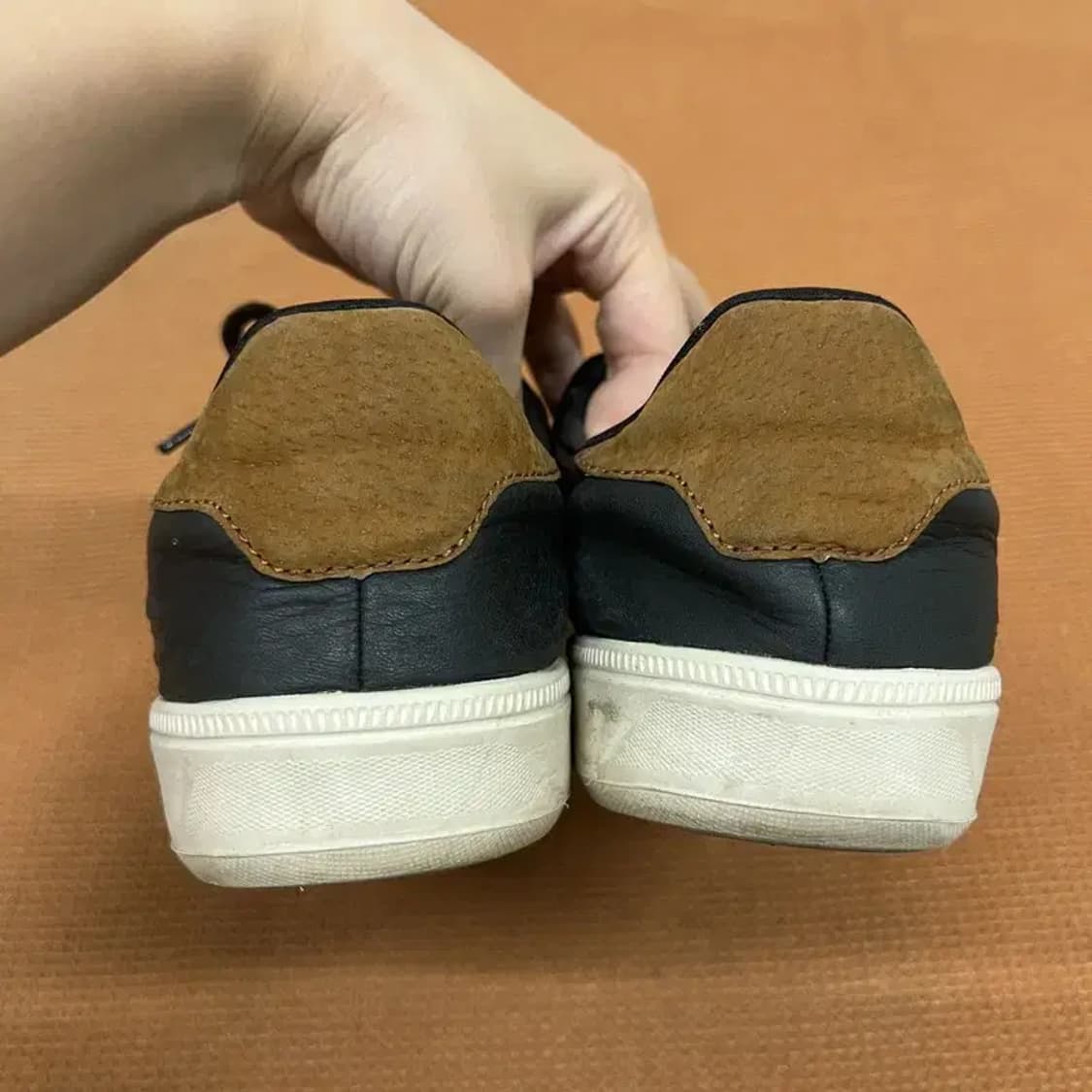 스케쳐스 가죽 스니커즈 운동화 270 G07458 상품이미지2
