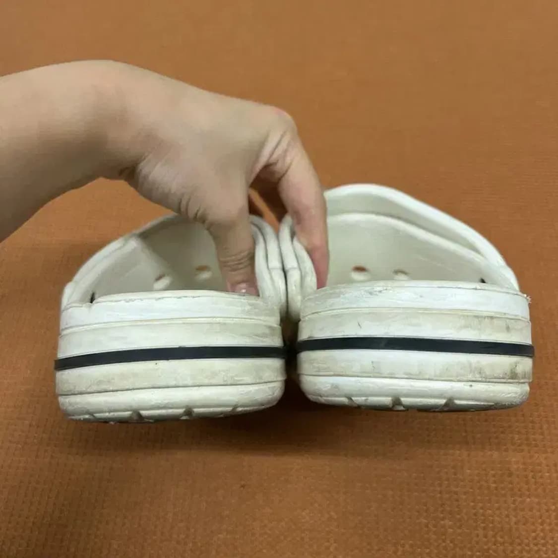 크록스 크록밴드 슬리퍼 샌들 W8 G07671 상품이미지2