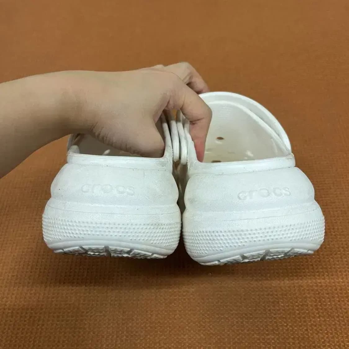 크록스 클래식 클로그 샌들 슬리퍼 W7 G07743 상품이미지2